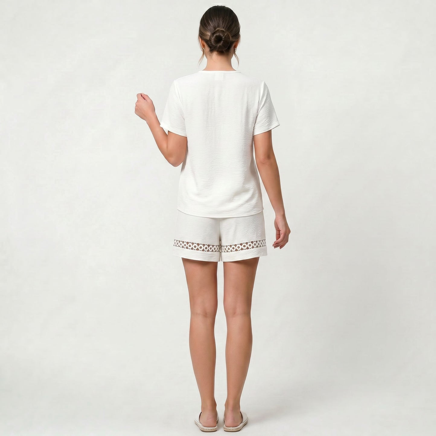 Ensemble d’été en lin pour femme avec short et haut respirants