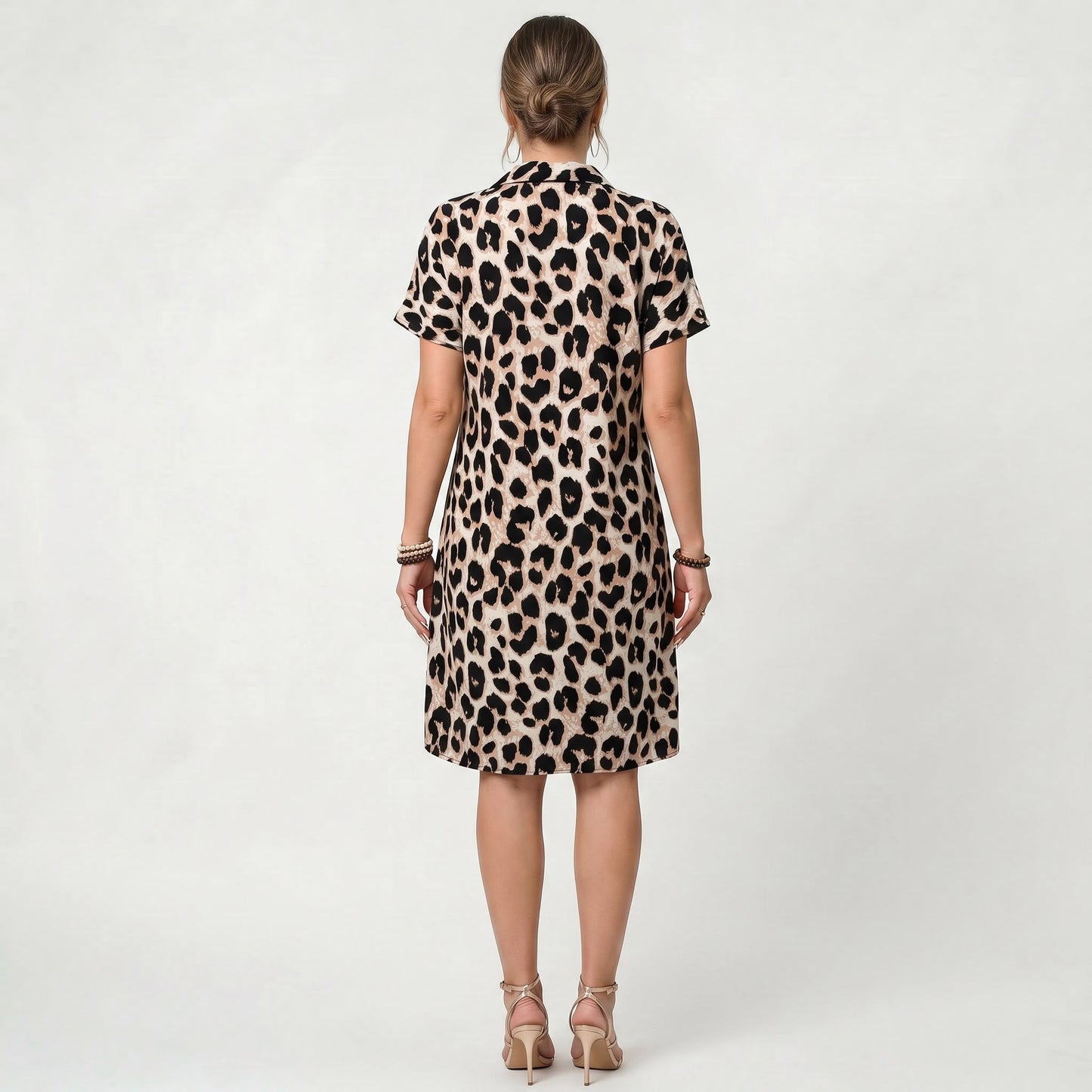 Robe courte femme à imprimé léopard avec taille mi-haute pour un confort au quotidien