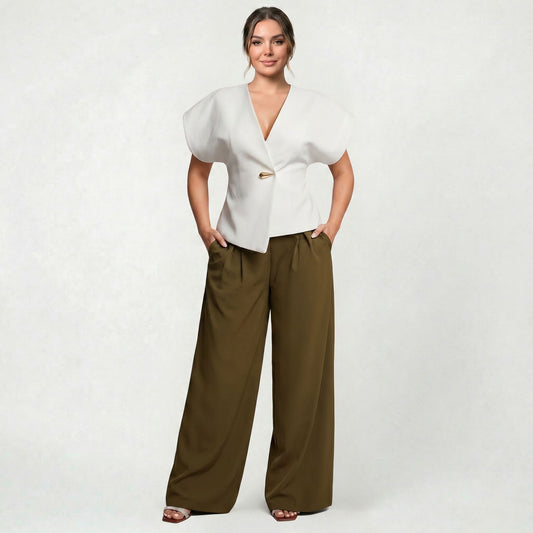 Gilet cintré beige pour femme sans manches élégant