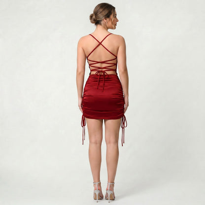 Robe Noire à Lacets pour Femme – Style Élégant Dos Nu pour Soirée