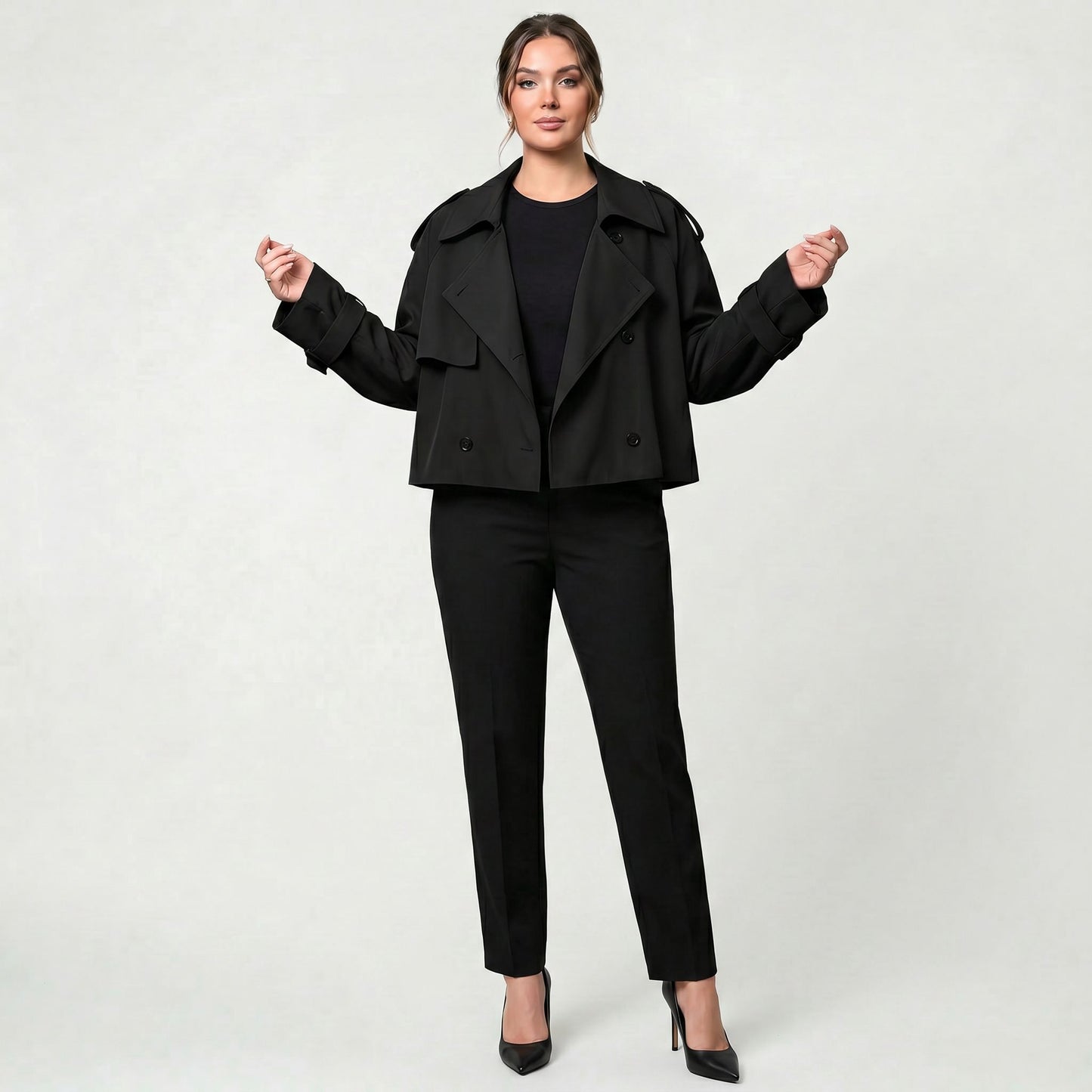 Manteau trench court élégant pour femme, style minimaliste raffiné