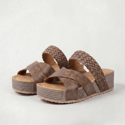 Sandales Romaines Plates pour Femme à Bout Rond Élégance Estivale Intemporelle