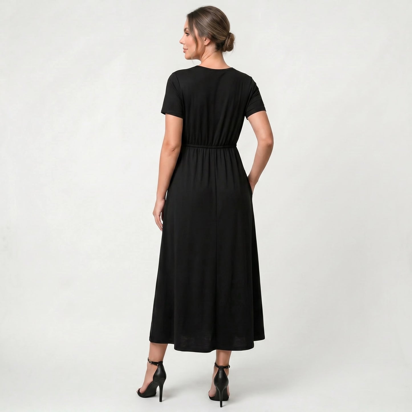 Robe longue classique pour femme avec taille à cordon de serrage, confort raffiné