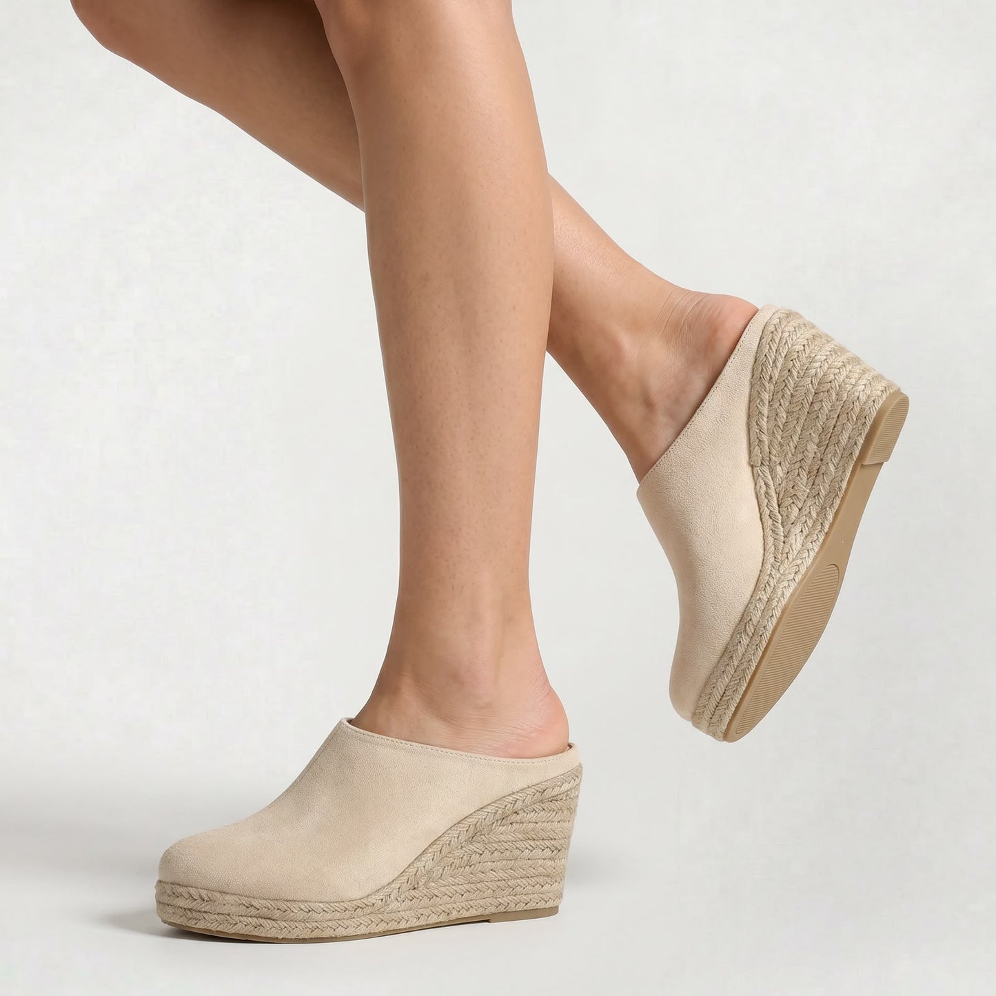 Mules compensées en suède pour femme à bout pointu et talon confortable